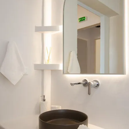 Aparthotel A La Residences 01
